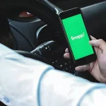 Internet taxis on the verge of turning back